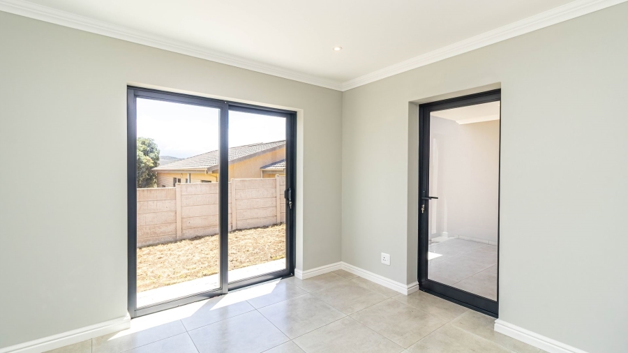 3 Bedroom Property for Sale in Fraaiuitsig Western Cape